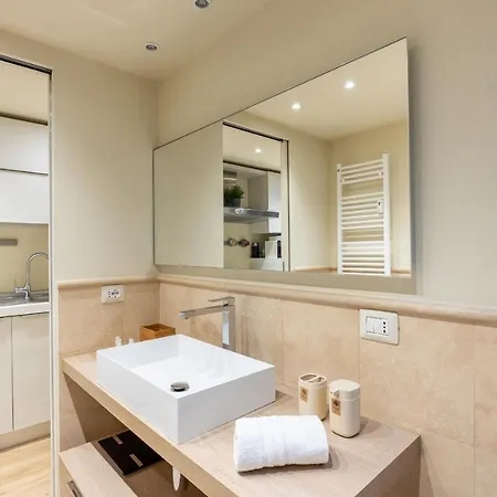 Sempione-duomonuovo Loft Con Wifi E Neflix Apartment